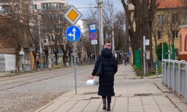 Пенсията в България: Все по-трудна за достигане и все по-често през ТЕЛК
