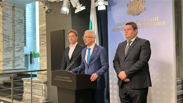 Денков обвини ПБ в осакатяване на опозицията чрез новия правилник